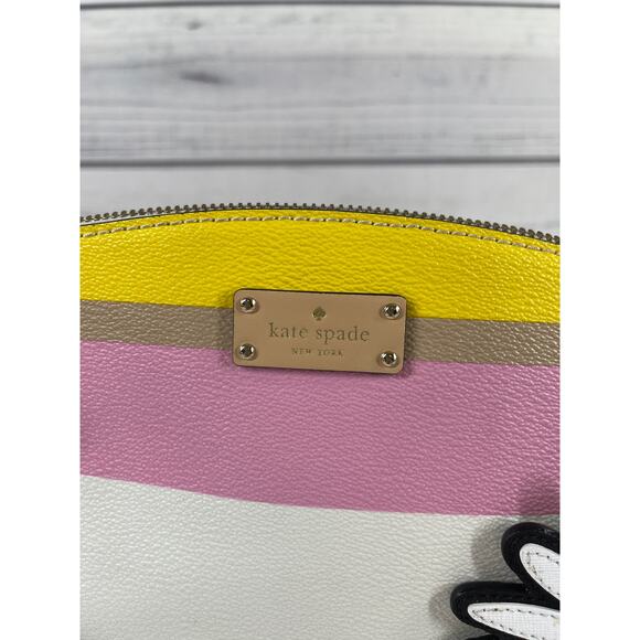 Kate Spade Crossbody Bag and Daisy Purse Charm - Picture 4 of 11